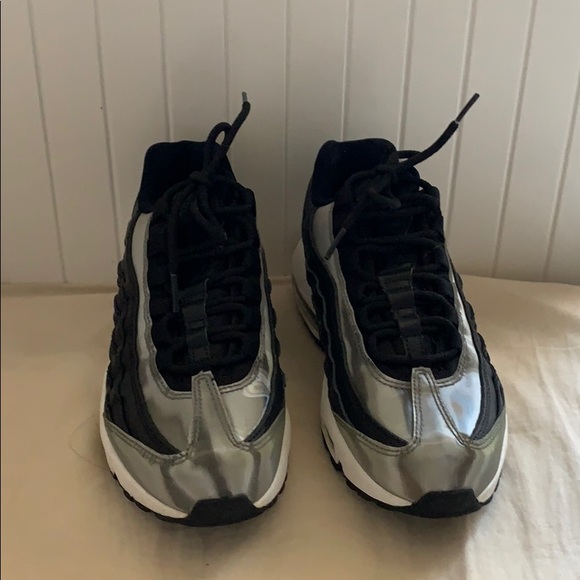 Reflective Nike Air Max 95 SE Brushed Metal - Picture 3 of 4